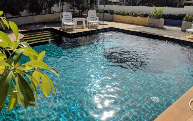 Nai Harn 4 Resort
