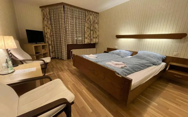 Beny Hotel Restaurant