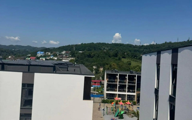 The sea is here on Lvovskaya Street