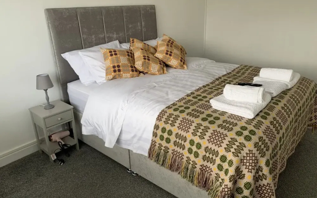 Traeth Rooms