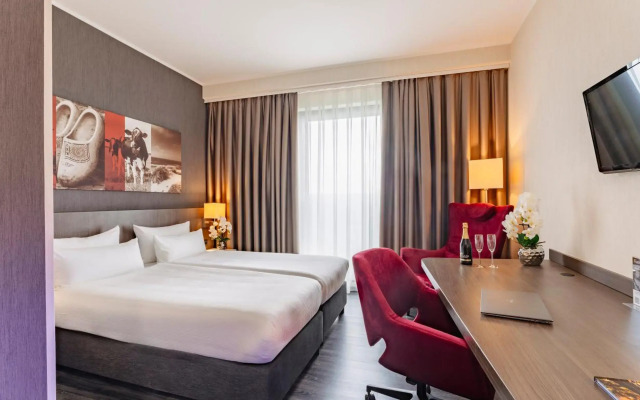 Plaza Premium Grand Winston Hotel