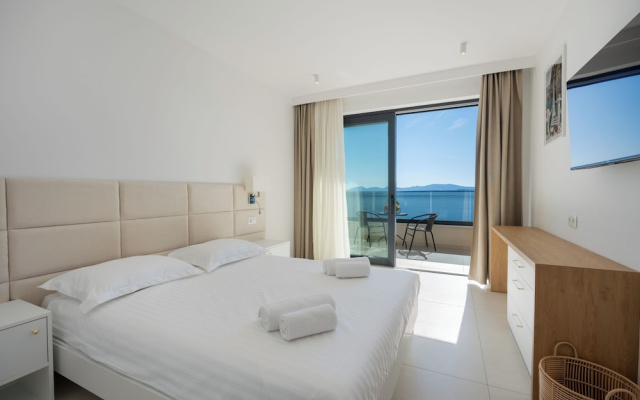 Wind Rose apartments-beachfront