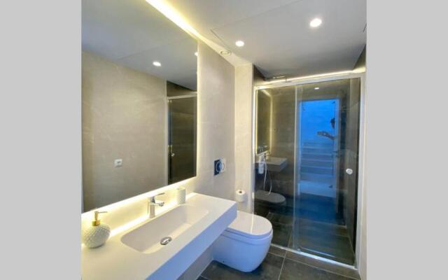 Amazing Exclusive House in Marbella Golden Mile