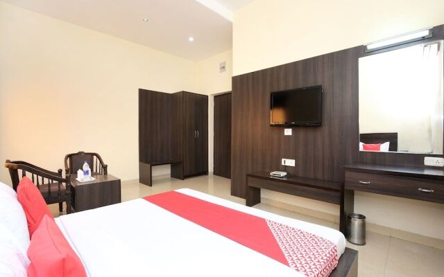 Oyo 15534 Hotel Milan Palace