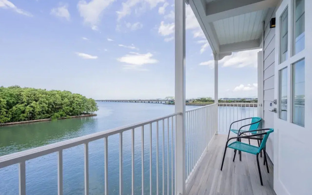 w Fantastic 1BR w Modern Balcony in Panama