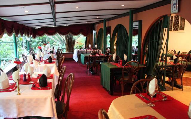 Africanza Lodge and Restaurant