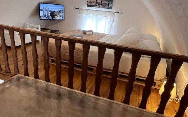 Villa Sertis Santorini