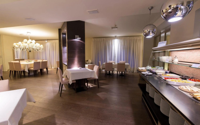 Spa Hotel Parigi 2