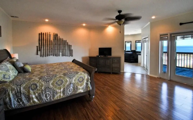 Tidal Wave - 2636 Bienville