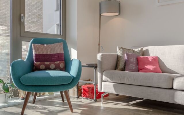 2 Bedroom Balcony Flat in Bermondsey