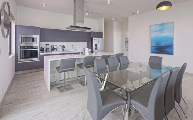 Waves Views Luxury 3BR Oceanfront Condo