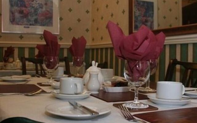 The Knoll Guesthouse