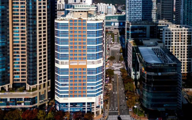 Centum Business Hotel