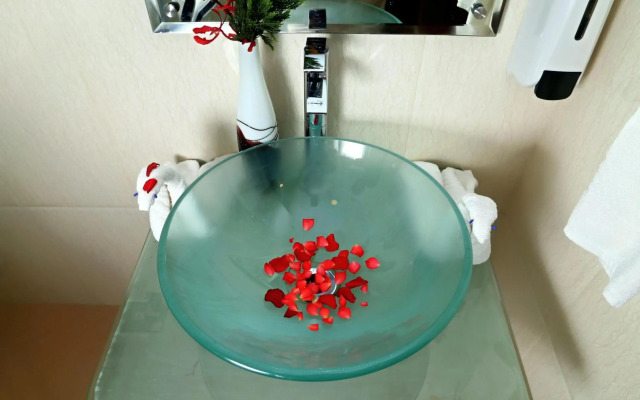 Gokulam Park Hotel & Convention Centre