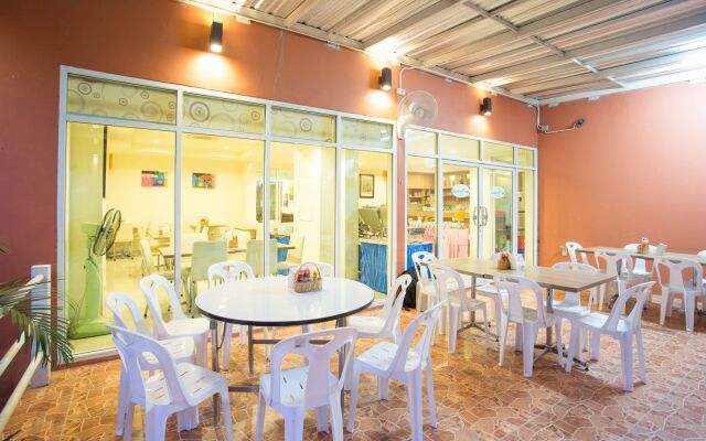 Tharakiree Place Hotel