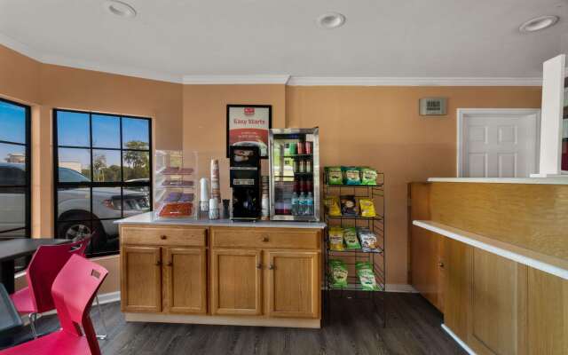 Econo Lodge Cornersville