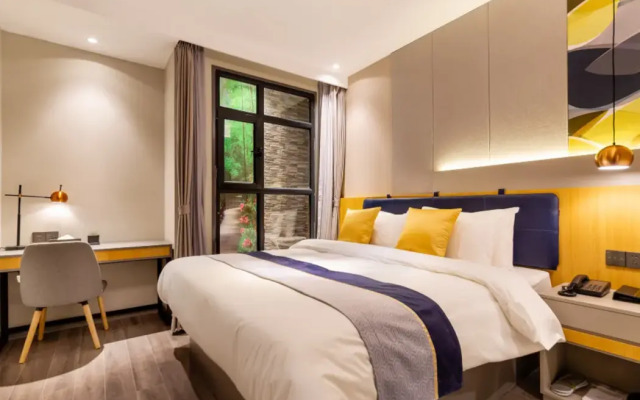 Homeinn Selected Hotel (Shenyang Hunnan 21st Century Building Subway Station)