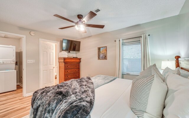 Downtown Gatlinburg Condo w/ Mountain-view Balcony