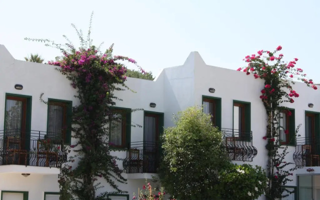 Bronze Hotel