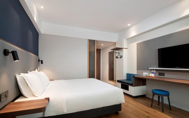 Holiday Inn Express Sanya Bay by IHG