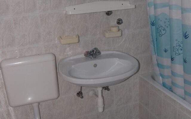 Apartment Marti - free parking and grill: A1 - More Hvar, Island Hvar