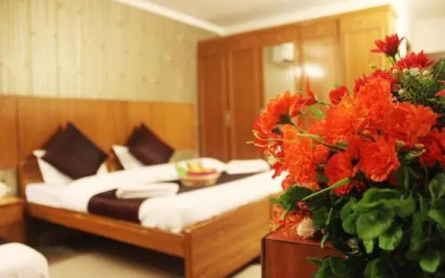 Hotel Delhi Marine Club C6 – Guest Rooms – Delhi