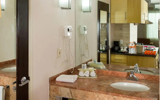 Excellence Express & Suites