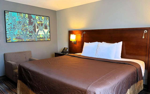 Travelodge by Wyndham Bloomington - фото 4