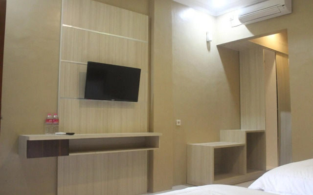 Cyka Raya Hotel