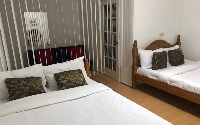 Poplar Guest House