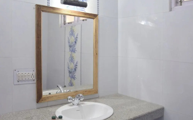 Hotel Sunshine Villa by OYO Rooms