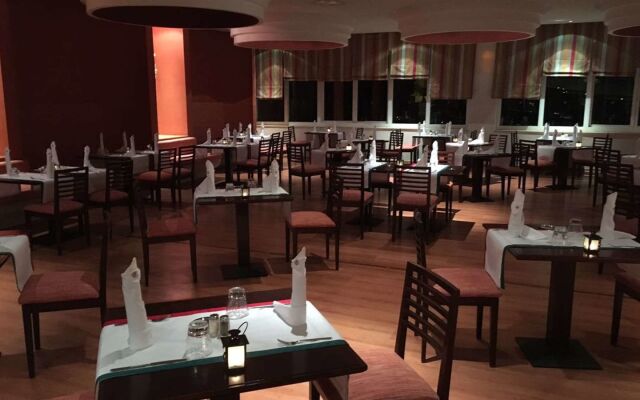 Royal Tulip Taj Sultan