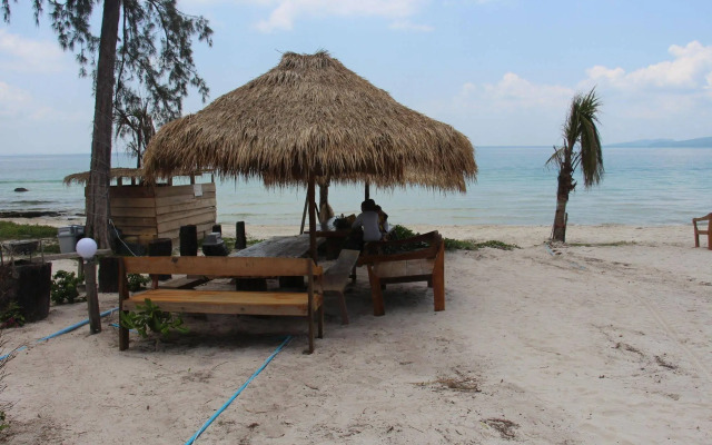 Romdoul Koh Rong Island Resort