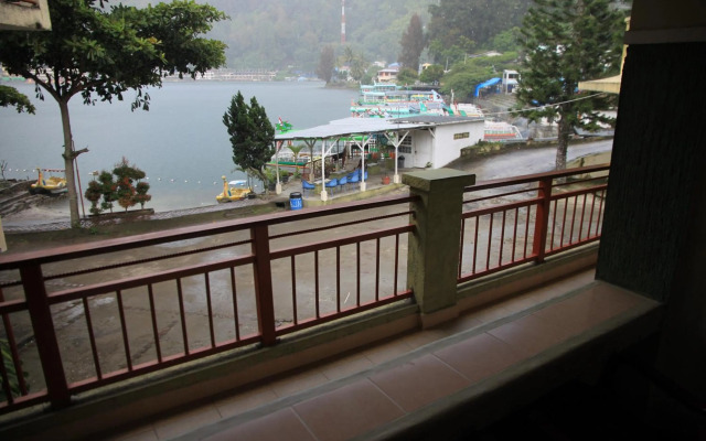 Pandu Lakeside Hotel Parapat - Toba Lake