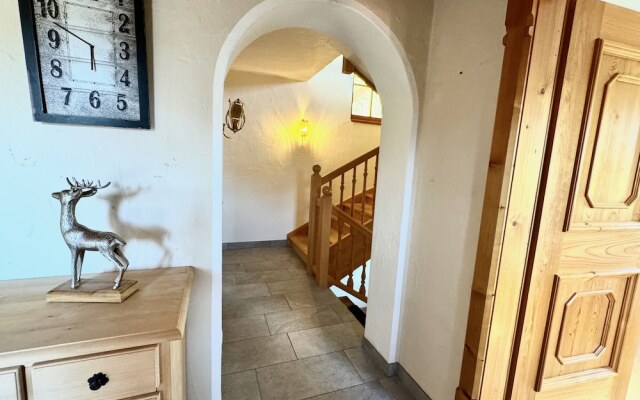 Panorama Chalet mit Sauna by BelleStay