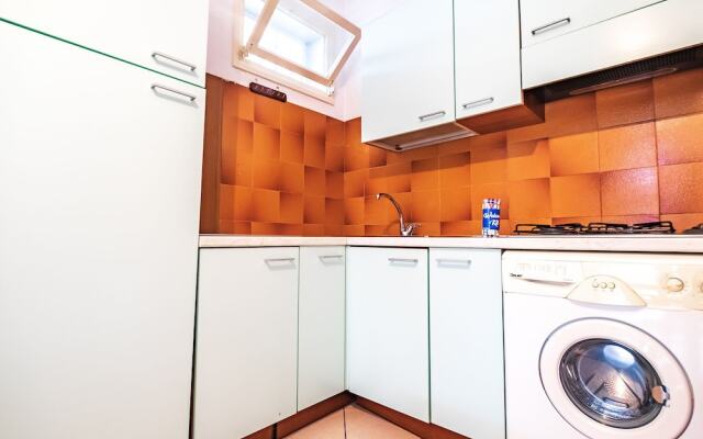 House in Residence With Garden With Gazebo and Barbecue