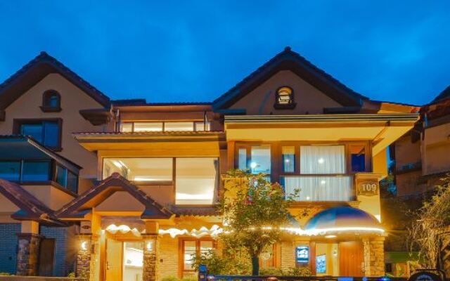 Floral Brook Inn