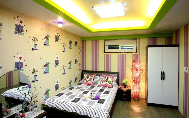 Pinky Marine Pension