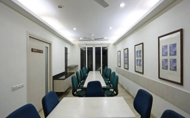 Anav house