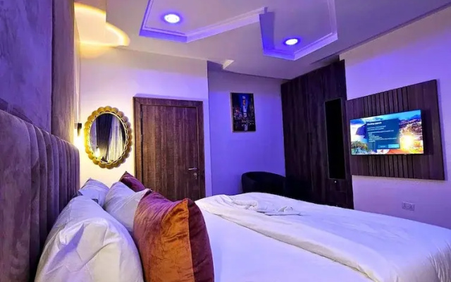 2 Bed Apartment 4 - Modern Benin City Getaway