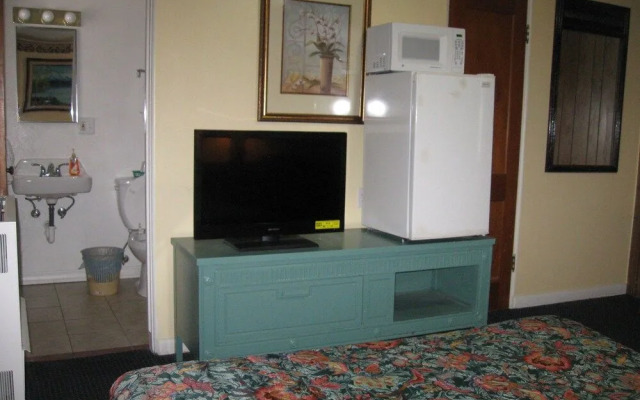 Western Motel Lovell