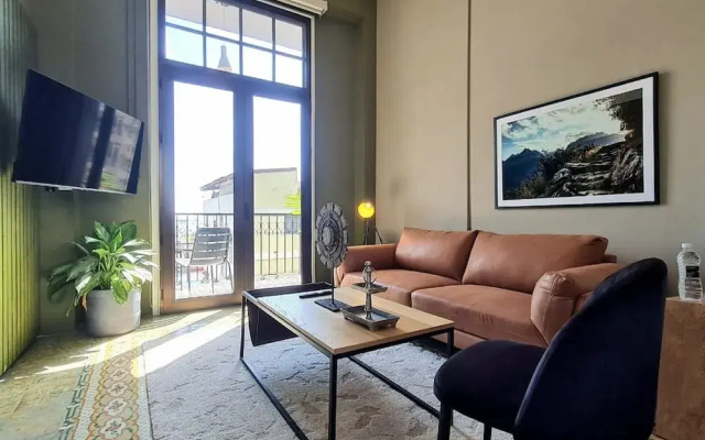 w Bold 1BR in Casco Viejo
