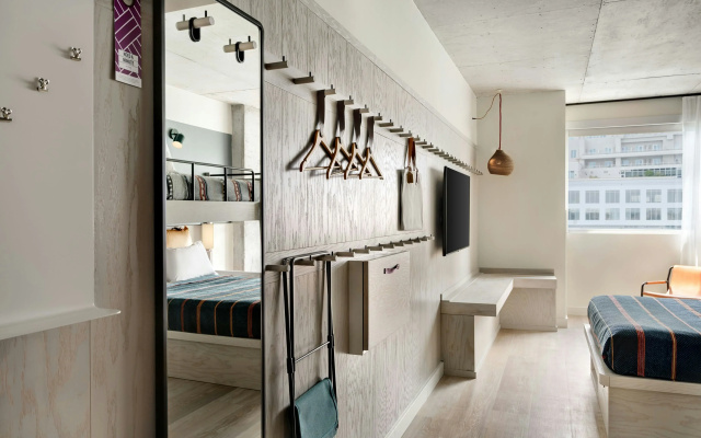 Moxy Charlotte Downtown