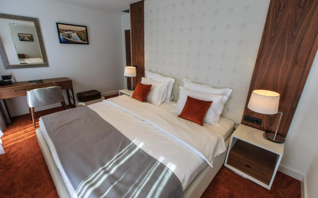 Kalamper Hotel & Spa