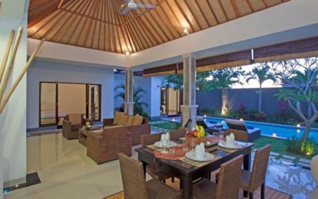 Villa Biru