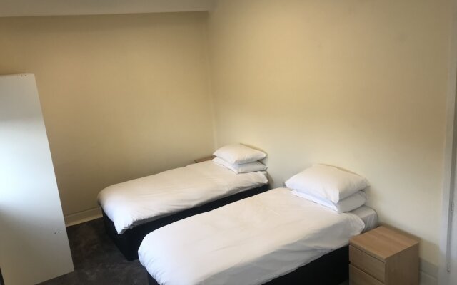 Eazzzy rooms Corby