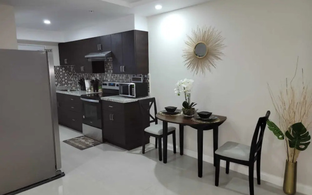 Bayfront Villas and Apt