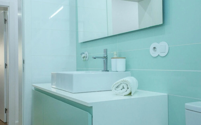 Luxury Picadeiro Apartment by Rent4all