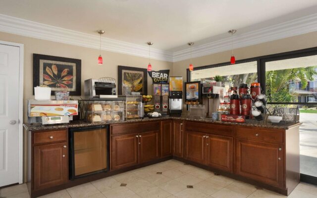 Travelodge by Wyndham Santa Maria