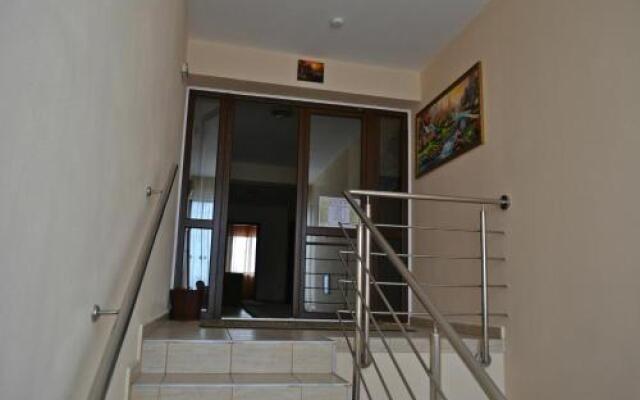 Hotel Tata Si Fii